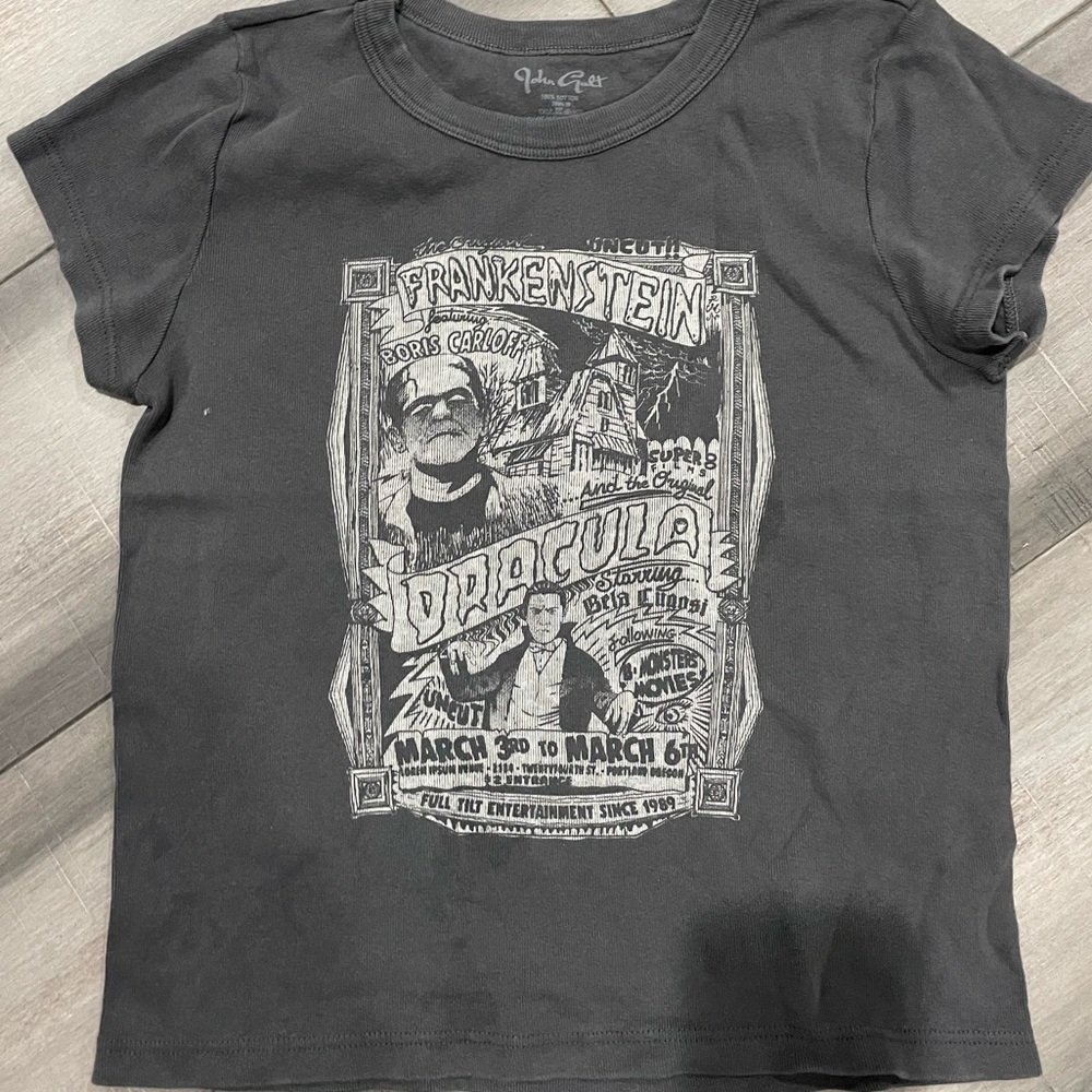 Brandy Melville t shirt